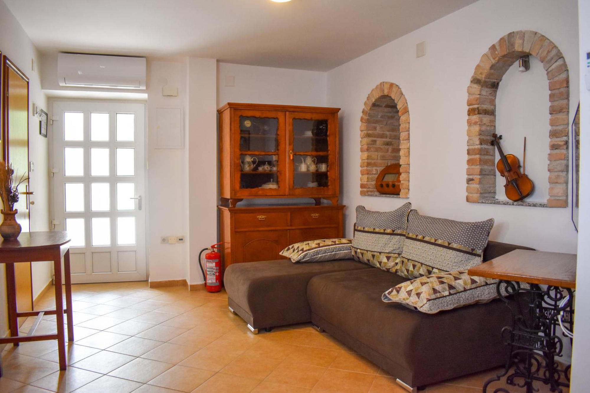 Apartmani Amra Novi Vinodolski Exteriör bild